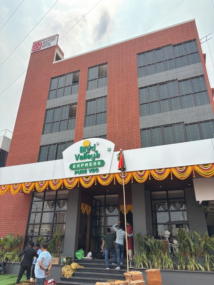 Mastiff Hotel Hinjawadi