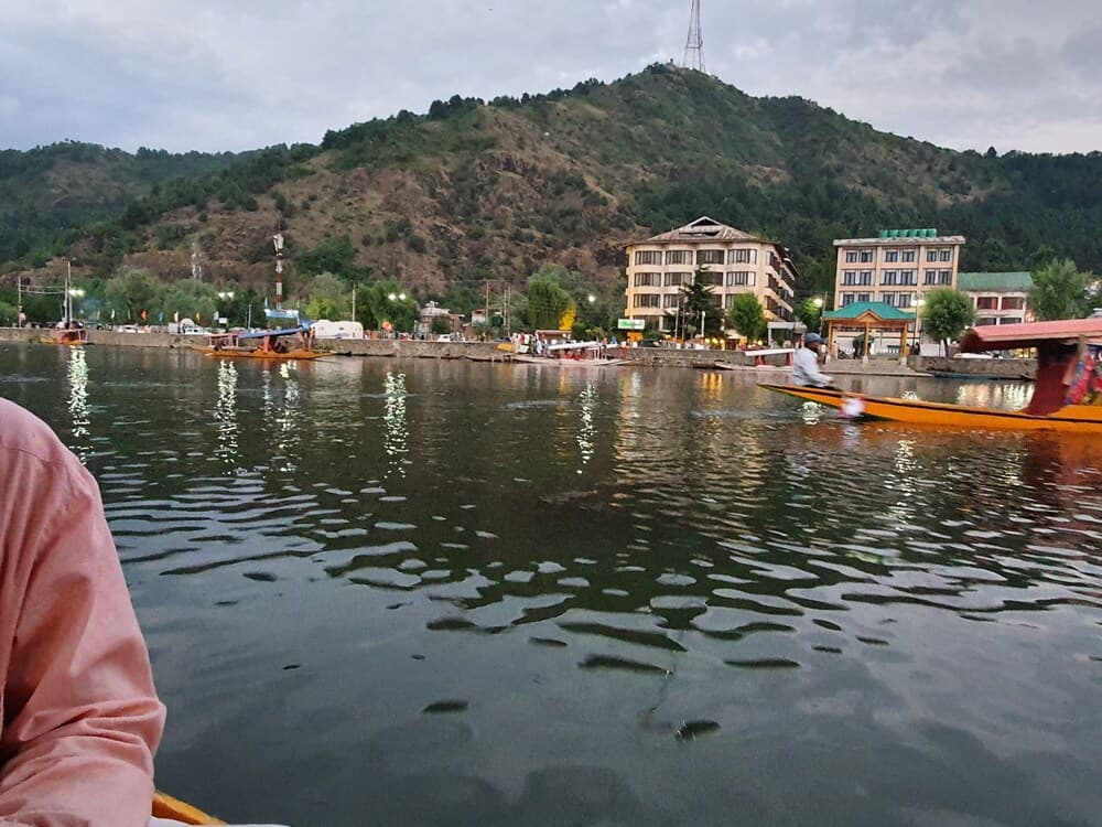 Konaklama yerinin ön cephesi