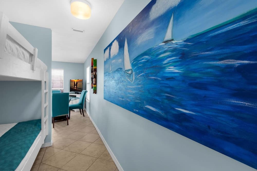 Grand Caribbean West 215