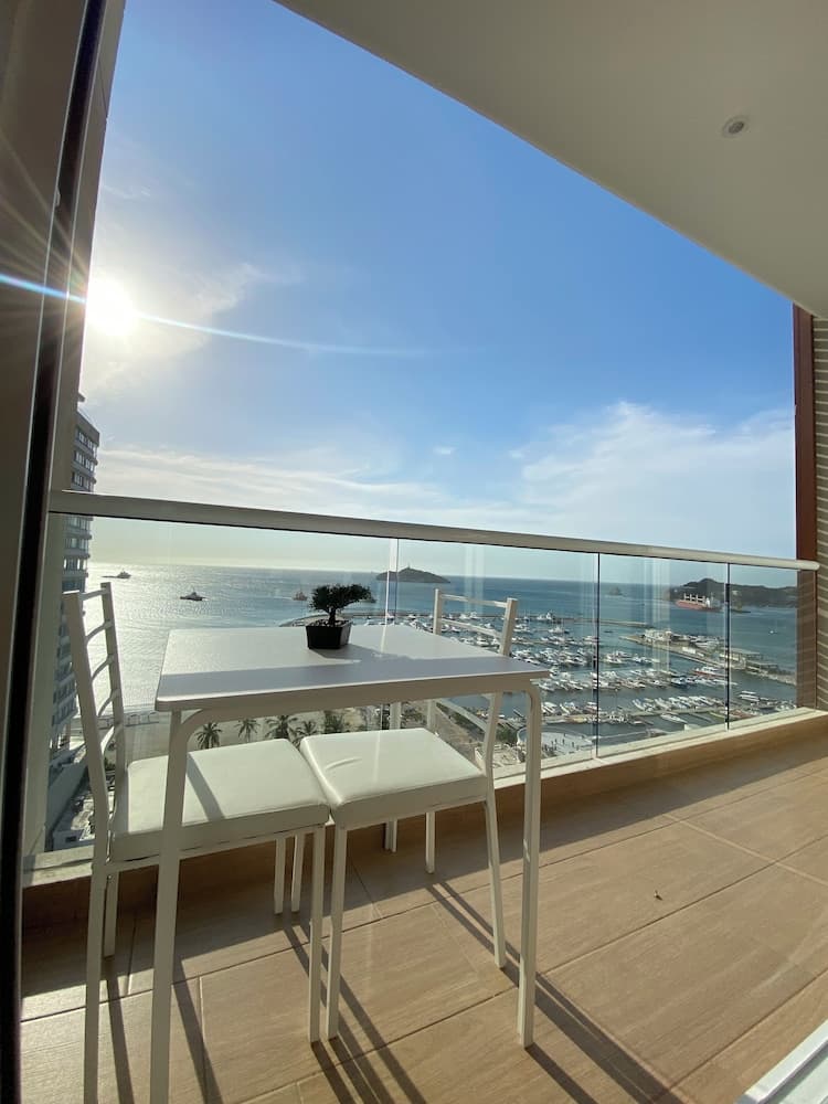 U-GO Edificio Eira frente al mar