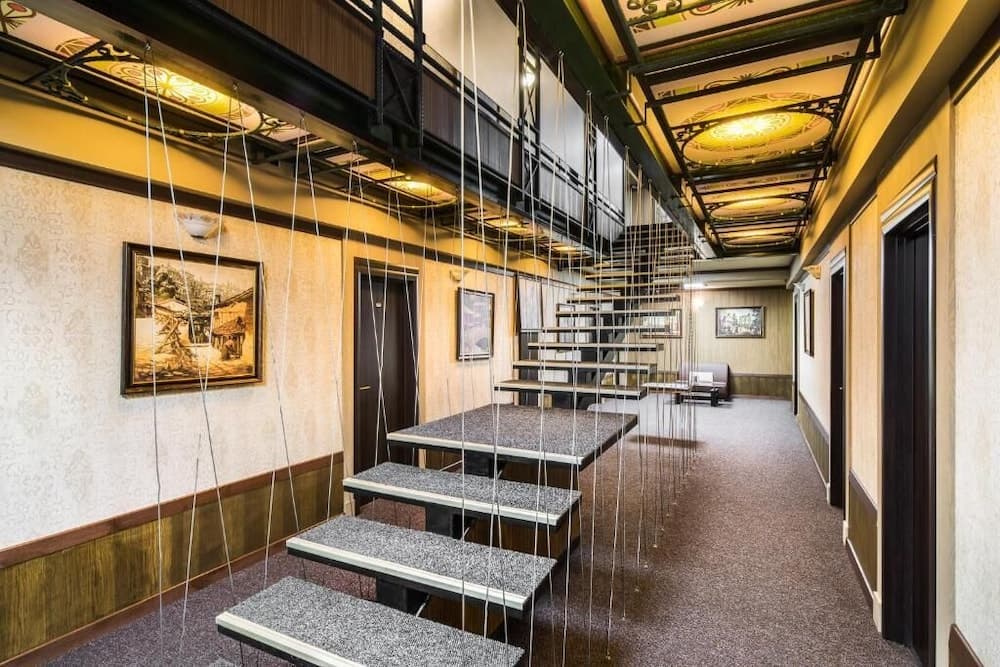 Central Point Boutique Hotel