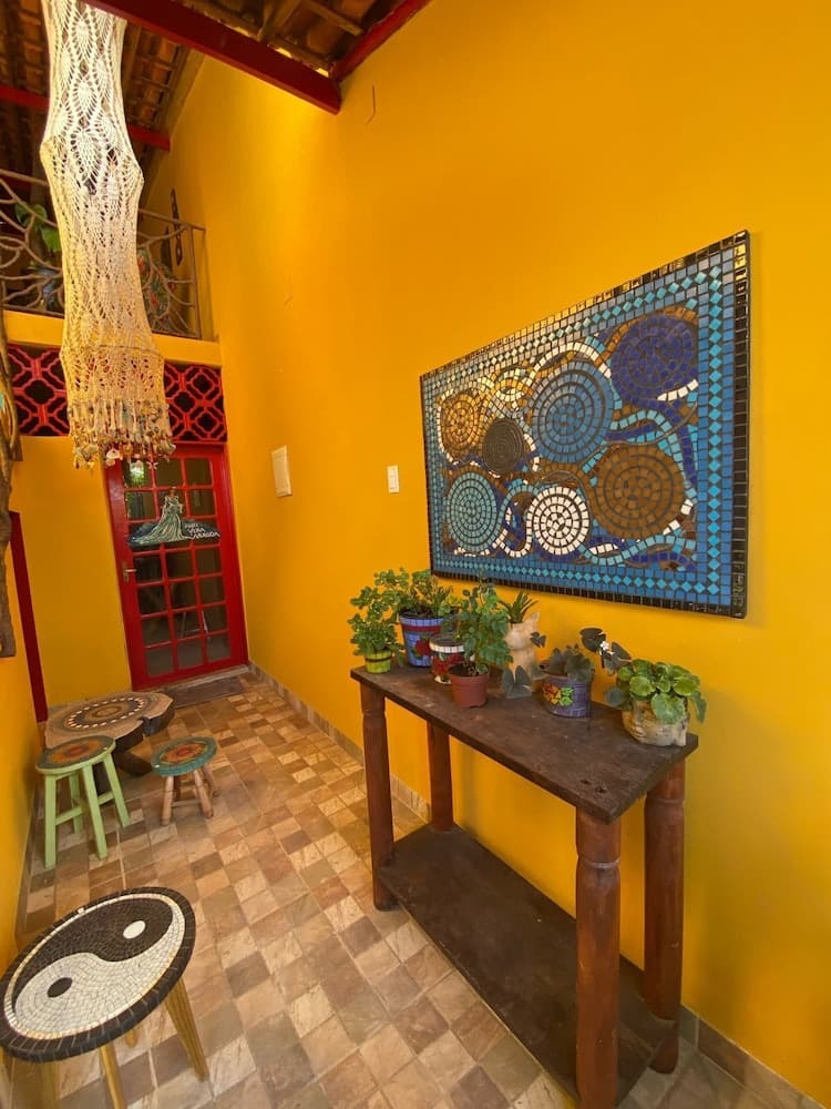 Casa Artística Pousada Leão