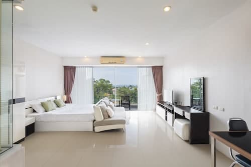 Studio in Chic Condo in Karon A510