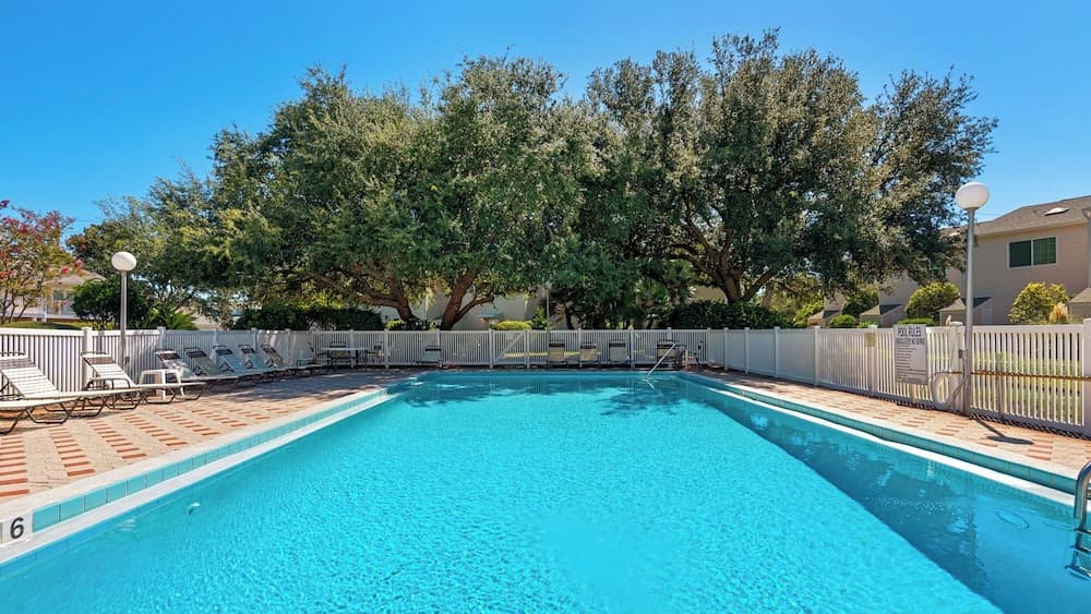 Woodland Shores 37: Steps to Beach, 2 Pools + Free Attraction Tickets!