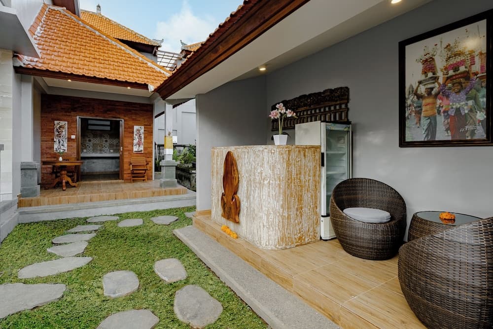 Ray Guest House
