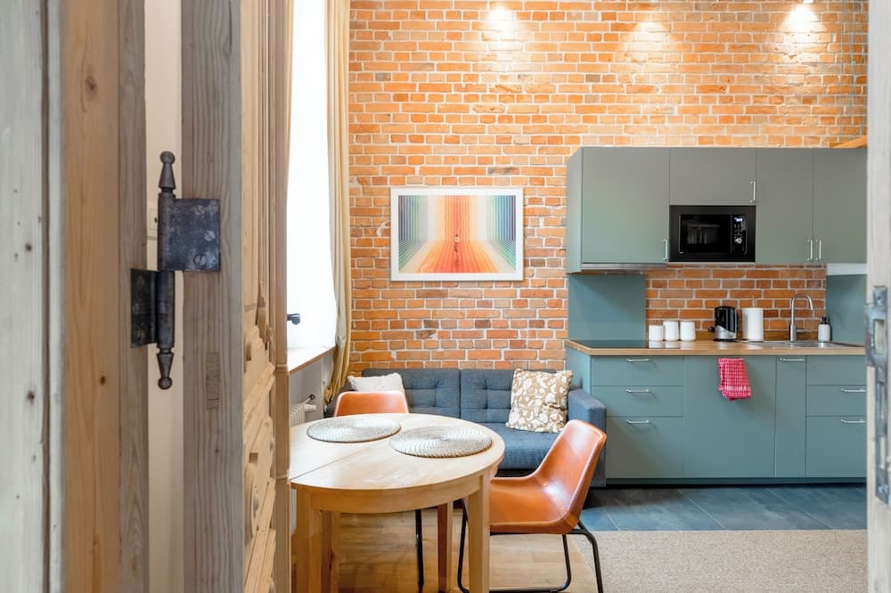 Oak Doors Apartament w Rynku ProperUNIT