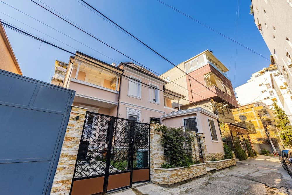 Authentic Villa Apartment