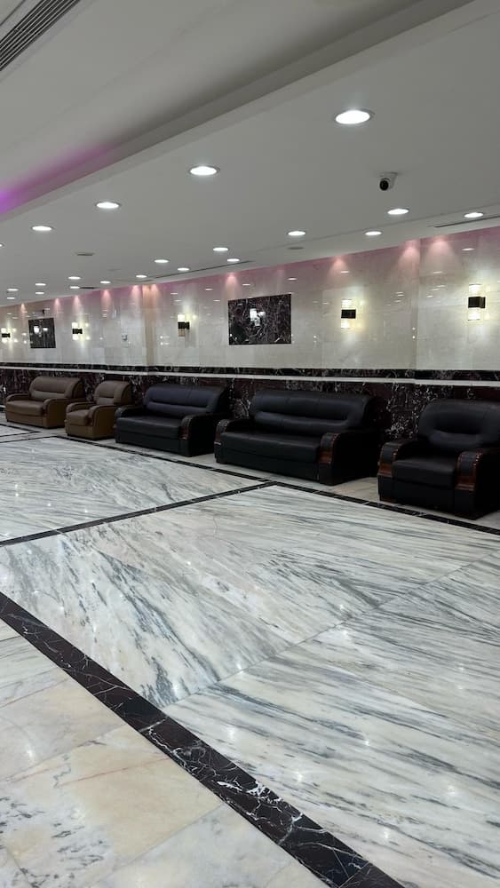 Abd ElQader Naseer Endowment Hotel