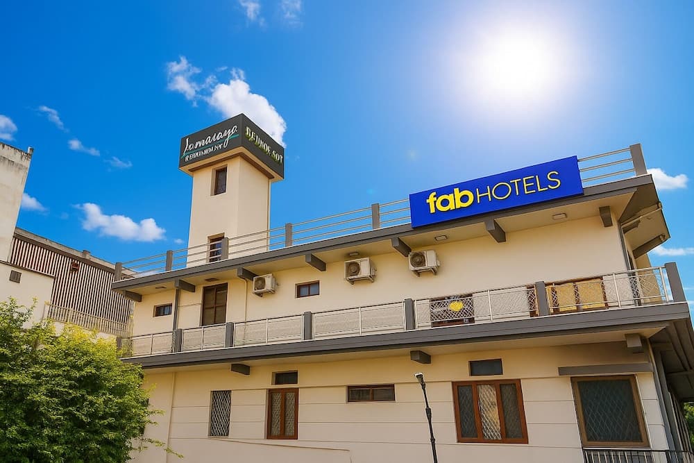 Fabhotel Jayaditya Palace