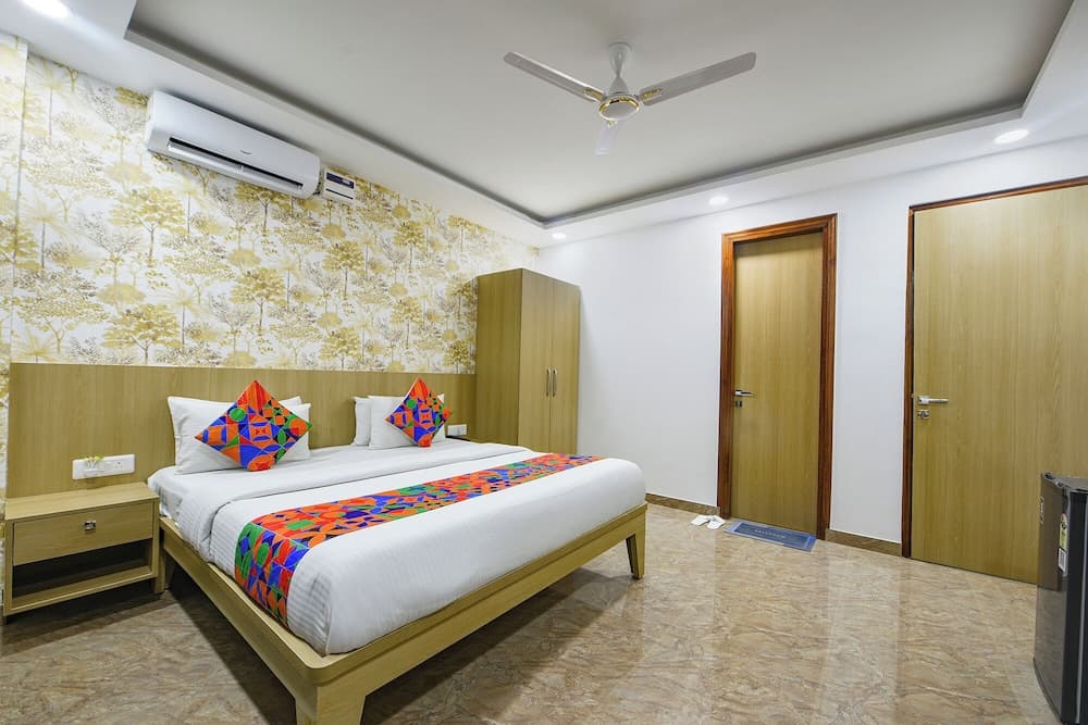 Fabhotel Luxe 8 Stayz