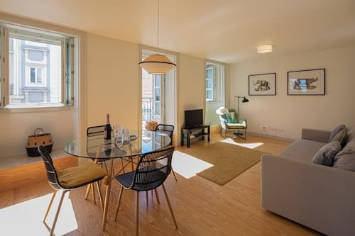 Castelo Superior Two Bedroom Apartment