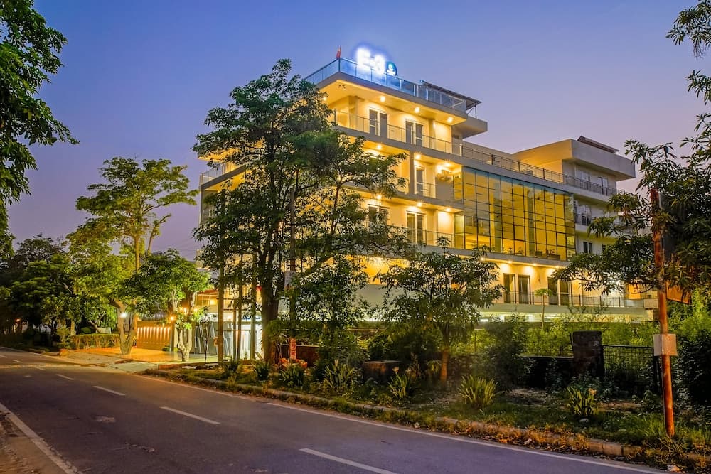 Hotel Urban Oasis Near Millennium Metro