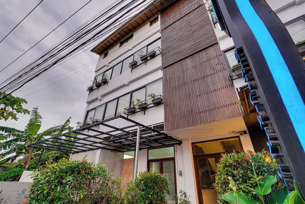 Stylish Canggu Apartment near Berawa Beach