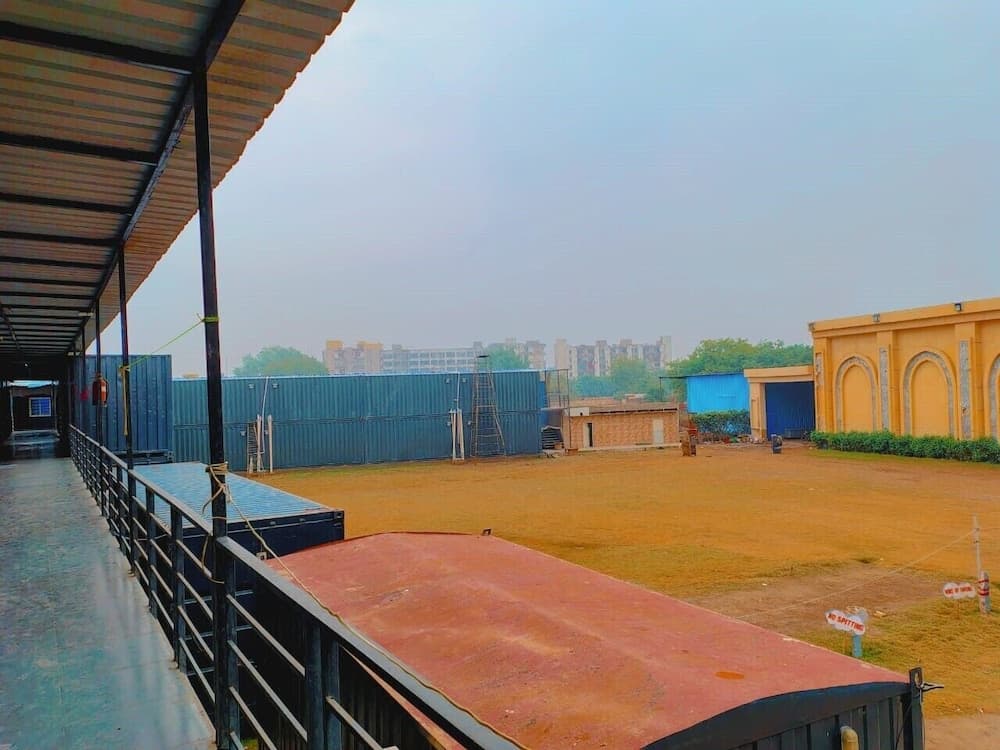 Konaklama yerinin ön cephesi