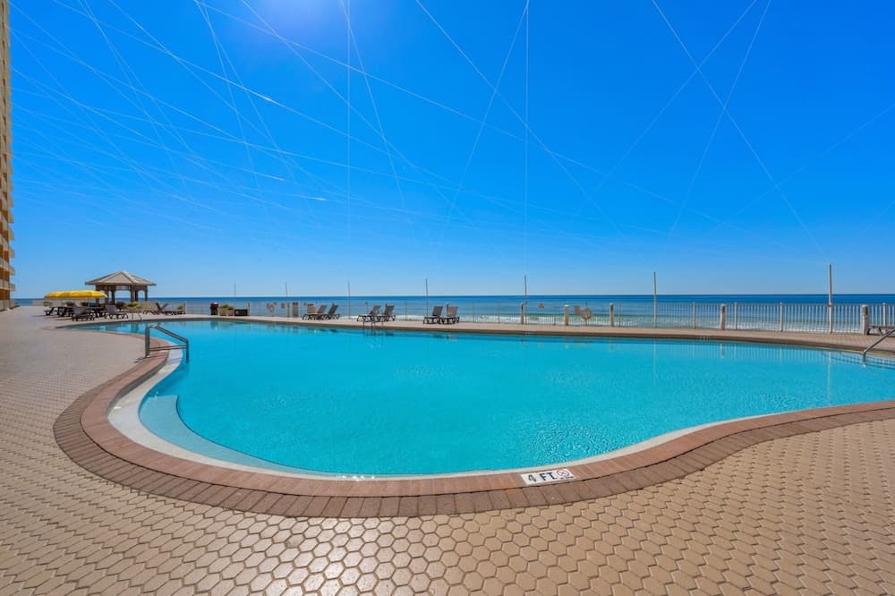 Treasure Shores3br Beachfront Corner Unit Sleeps 8 With Stunning Gulf Views!