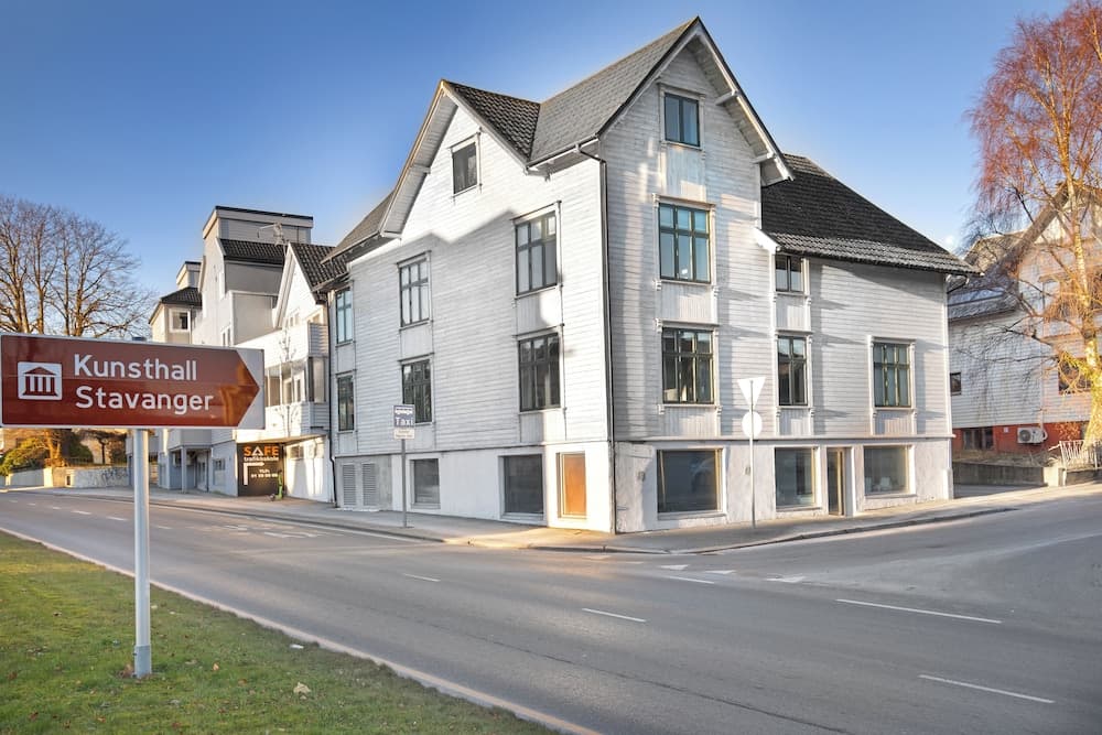 Central Guest House