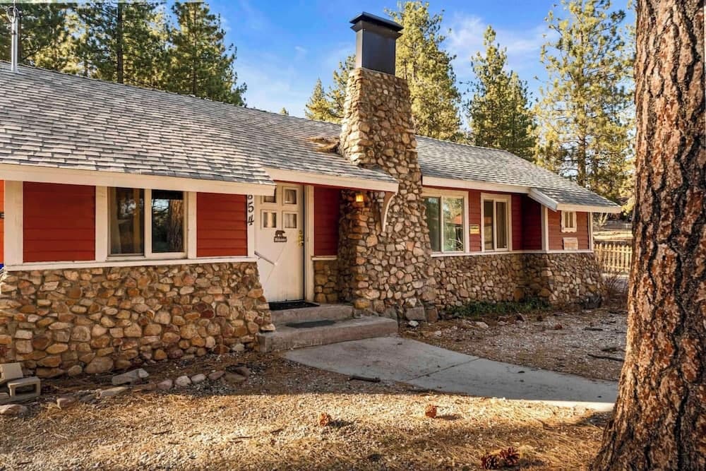 The Red Cabin - Cozy Cottage