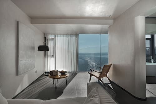 Mangshu Taotangzhiqiu Seaview Hotel