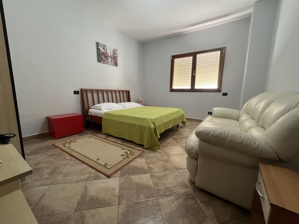 Elly Seaside Apartment