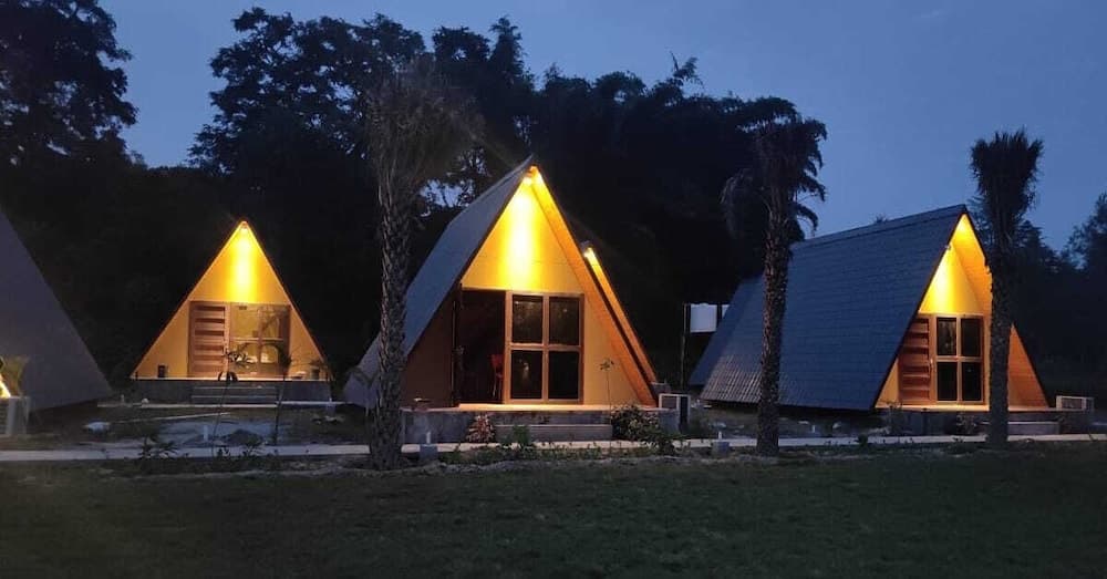 Konaklama yerinin ön cephesi