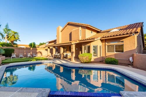 NEW Paradise Park Heated Pool Spa BBQ