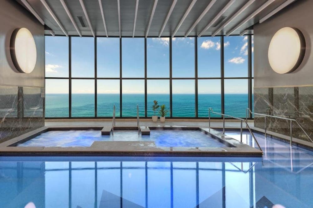 Sky High Luxury - 59th Floor at Ocean