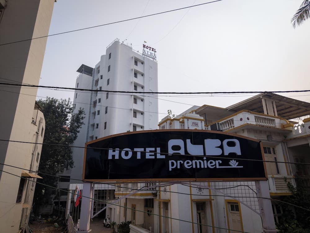 Hotel Alba Premier Vadodara