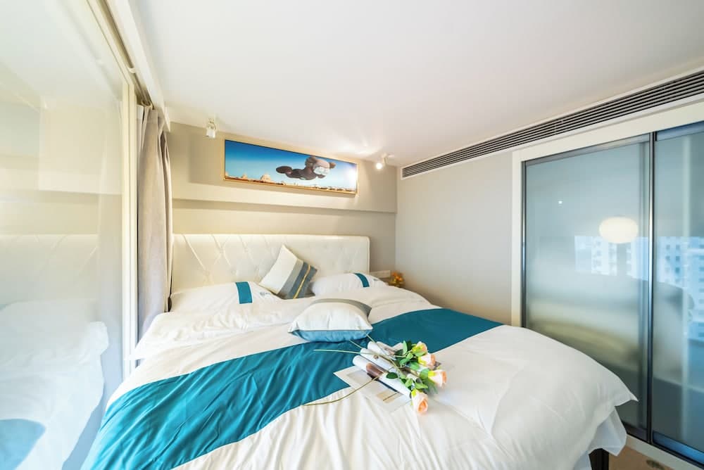 Shanghai Hills & Wanye Prime Stay