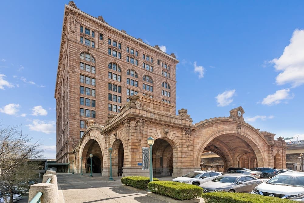 Placemakr Downtown Pittsburgh