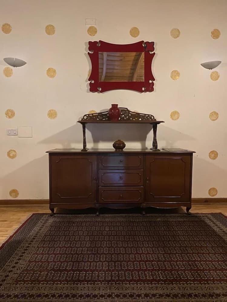 Woodside Retreat Pangot