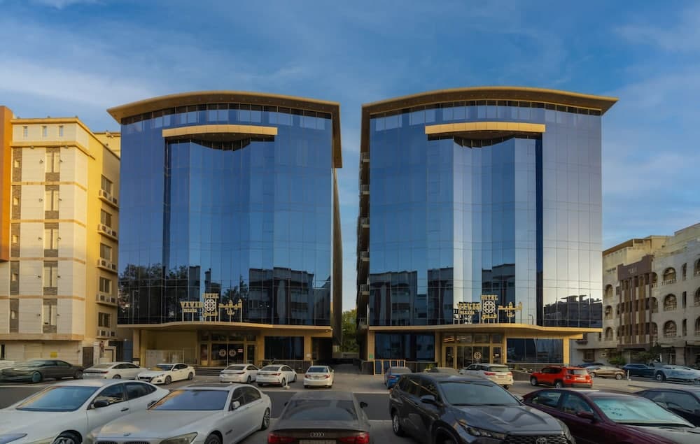 Sunday Harbour Gateway Jeddah Beach Formerly Vivid Plaza Hotel