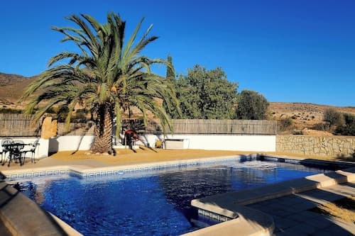 Casita-1 To 5guests-pool-patio-bbq-parking