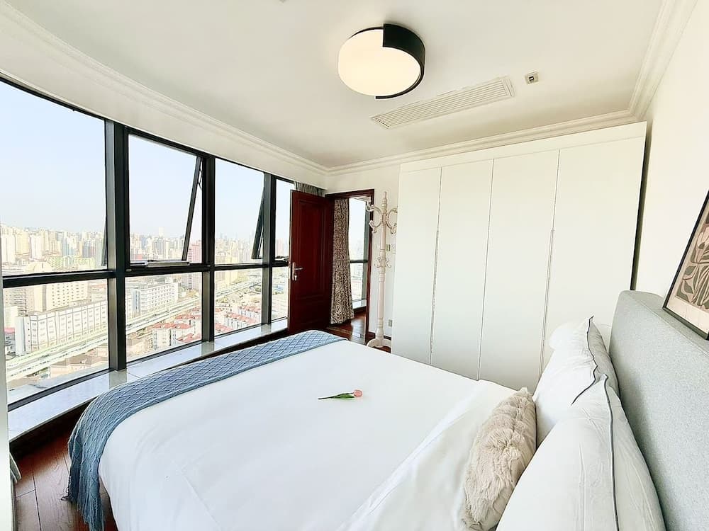 Tyms 3BR 2BA Apt Gubei High View Line10