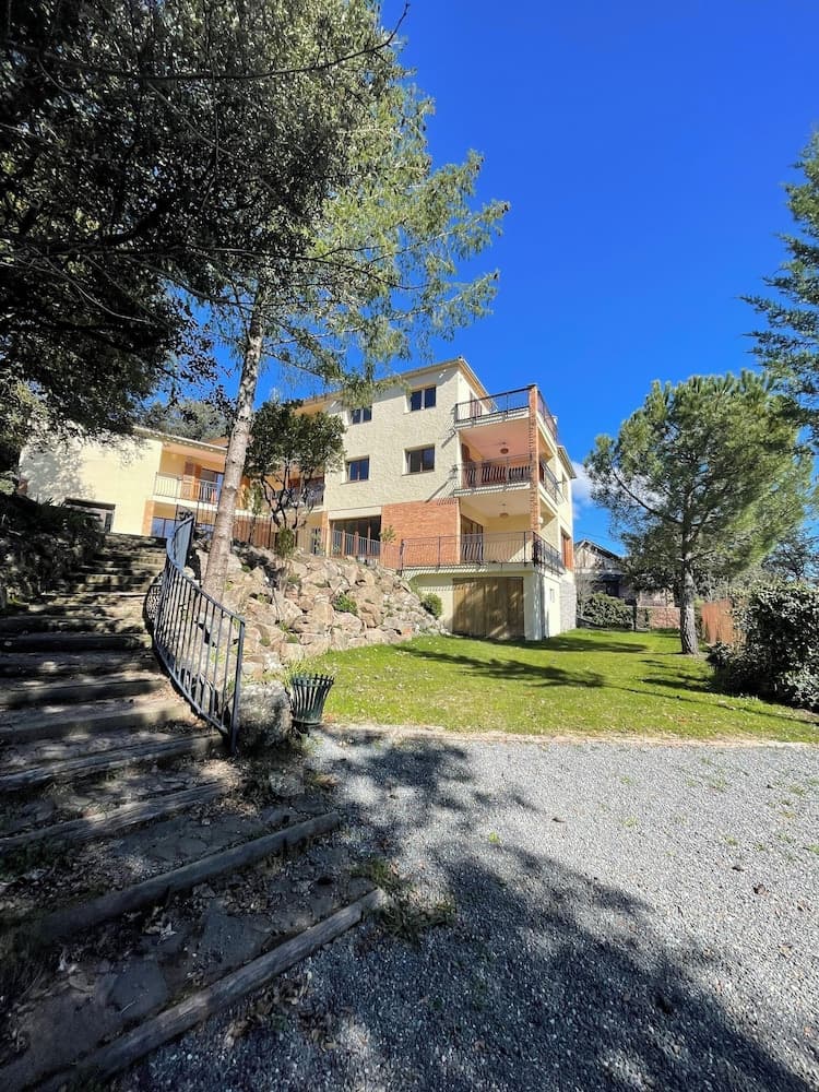 Cubez Hostel Viladrau