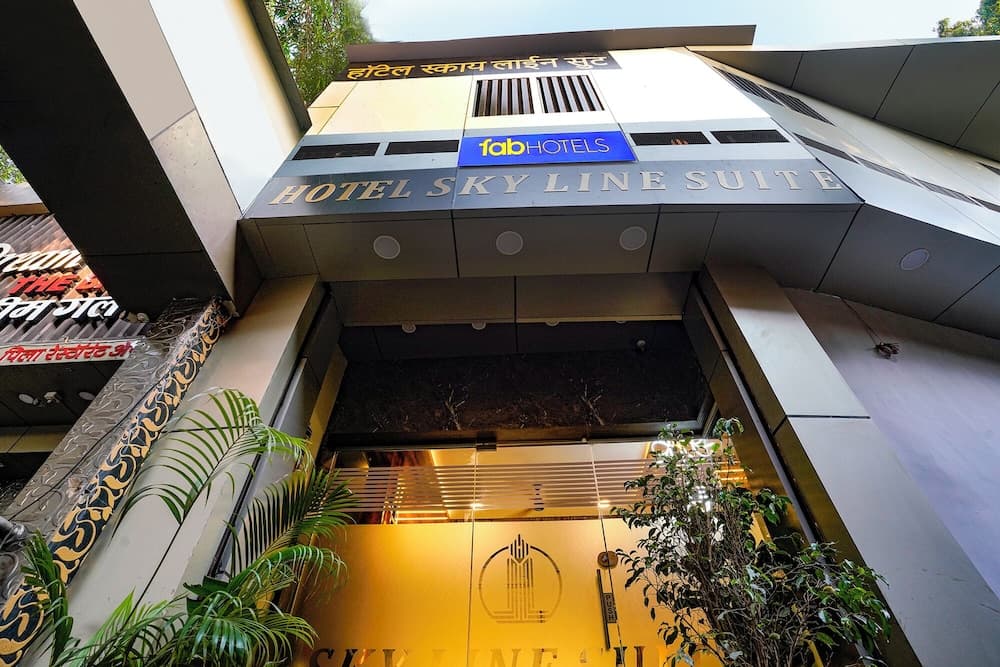 Fabhotel Skyline Suite
