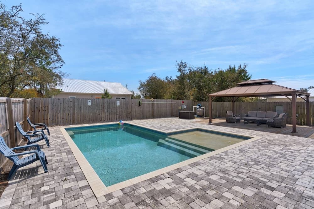 Laguna Beach Leisure