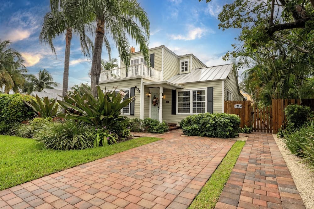Charleston House