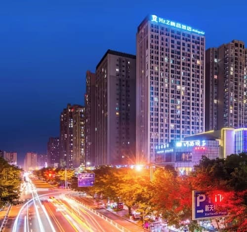 Z Holiday Hotel
