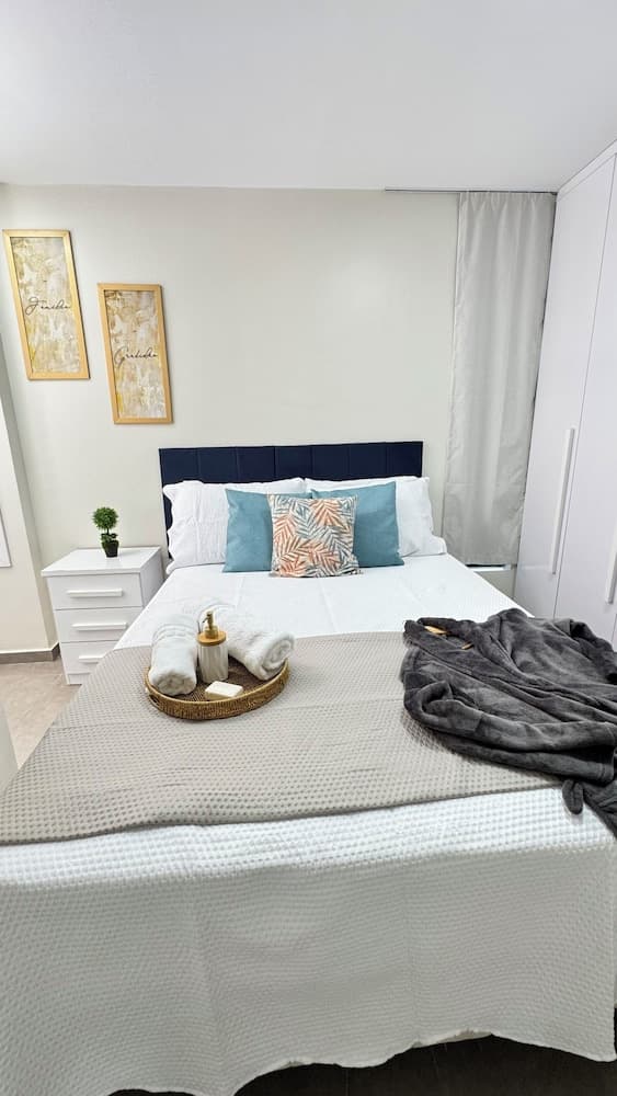 FLAT VIP SOLON MANAIRA