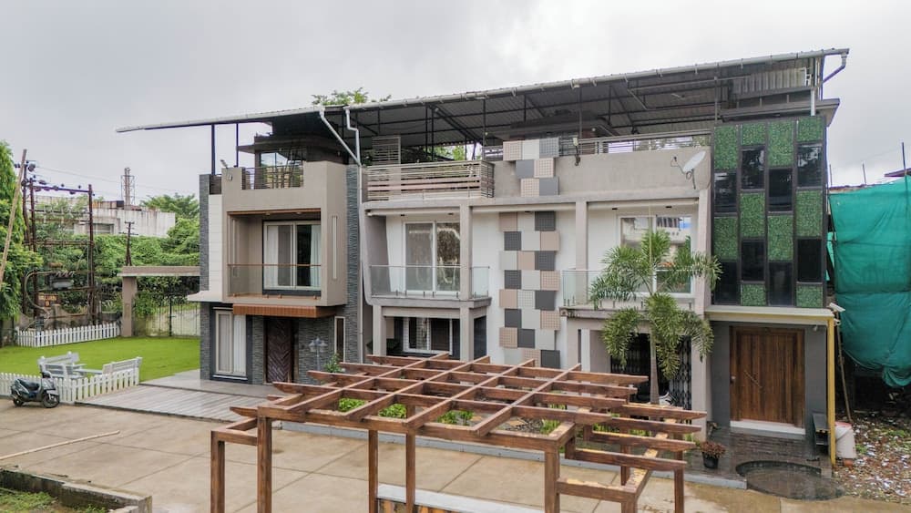 Alaya Stays 3-BHK with Pool near Khandala Hills - Imperial Serenia