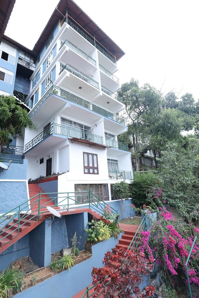 Lazo Golden Valley Resort