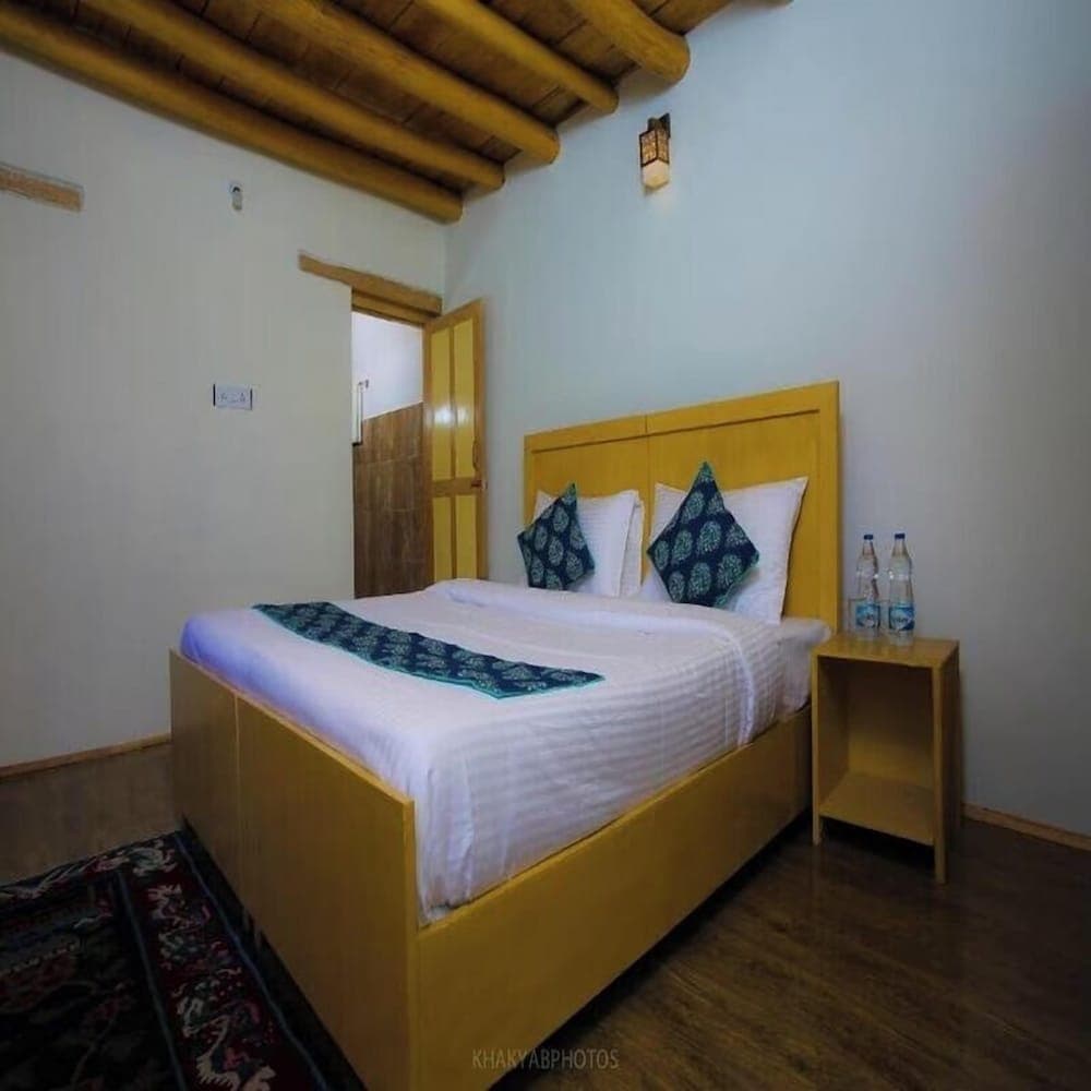 Chomal Cottages