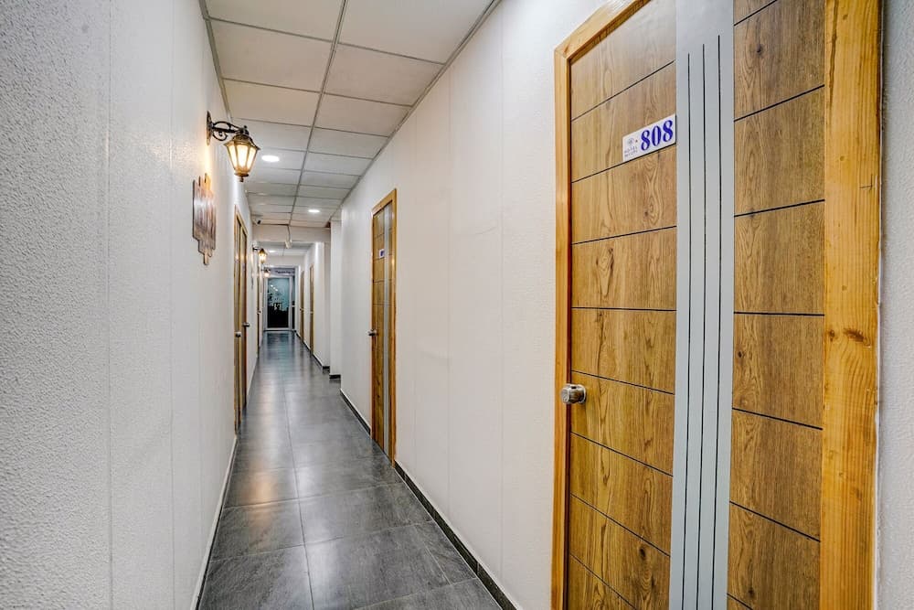 Hotel Skycity Premium AC Room in Surat
