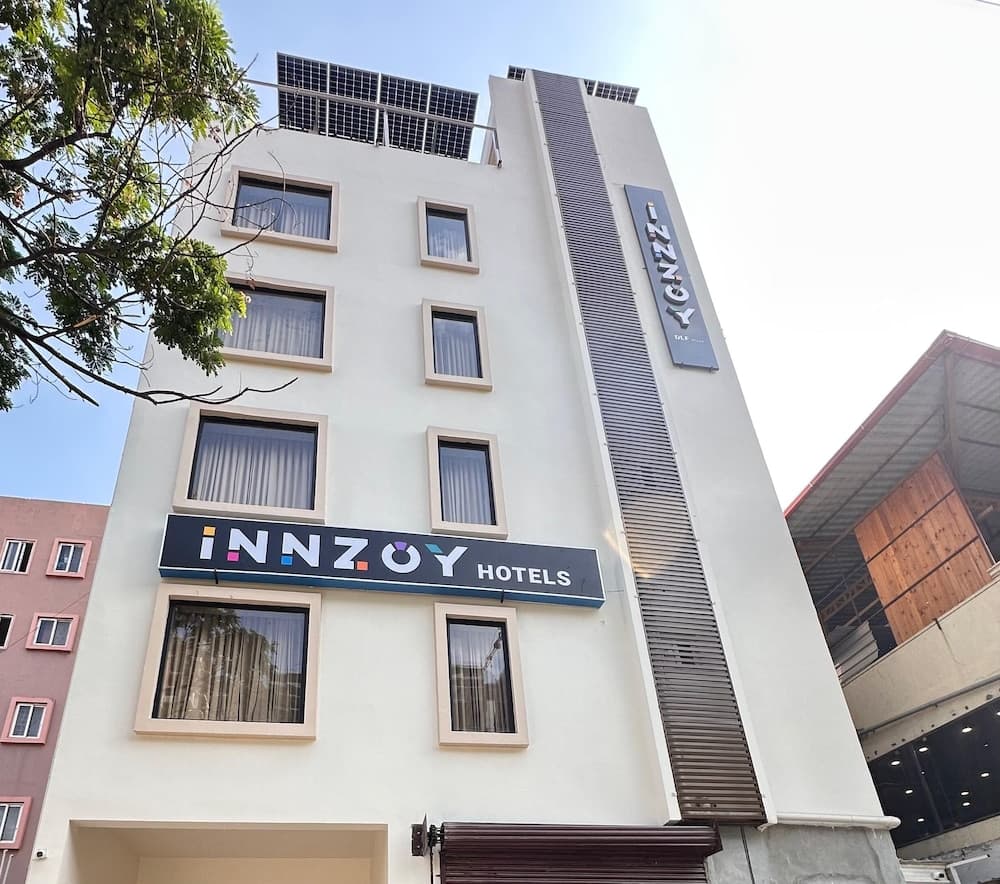 Innzoy Hotels - DLF Road