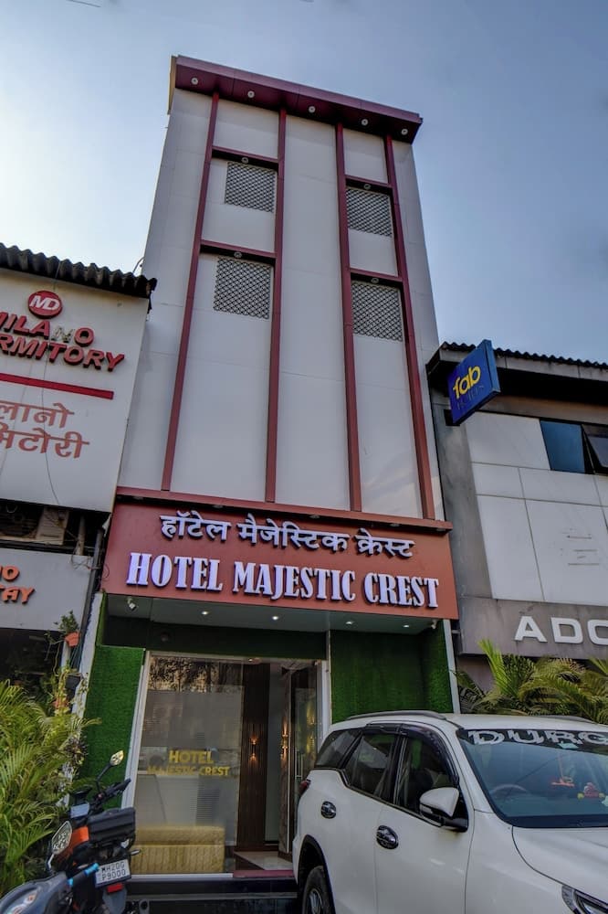 Hotel Majestic Crest
