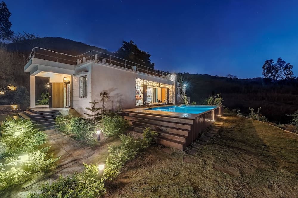 Cosmicstays The Sundowner