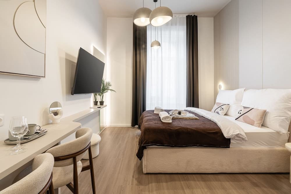 Oasis Luxe Boutique Suites by BQA