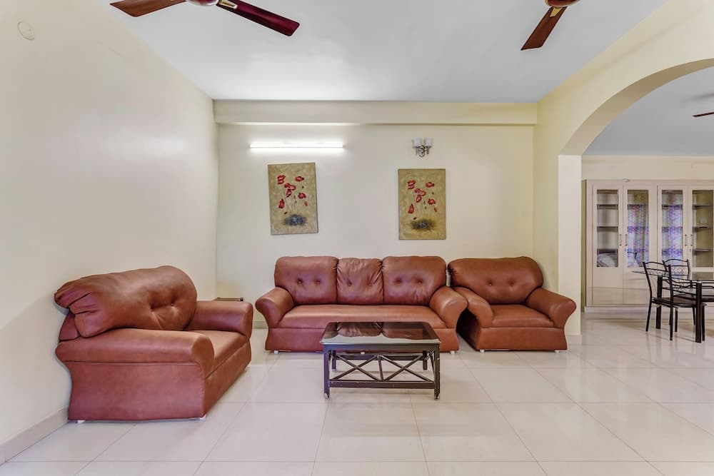 King's Court by Blessings Hospitality