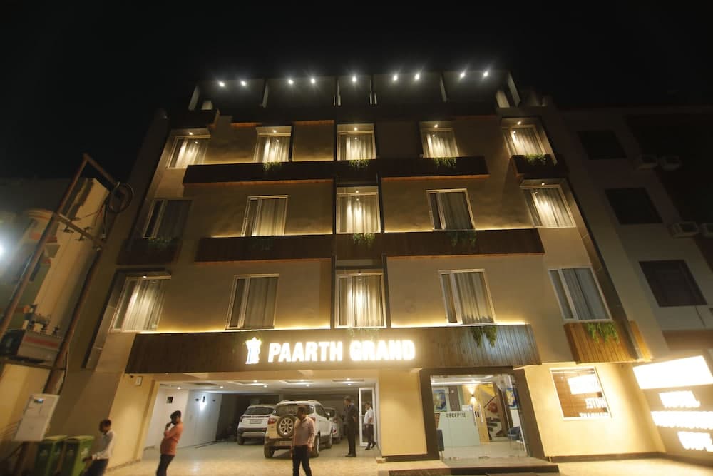 Paarth Grand