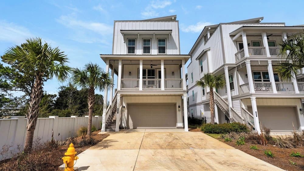 Inlet Beach Retreat With Rooftop Views, 4 Bikes + Free Attraction Tickets!